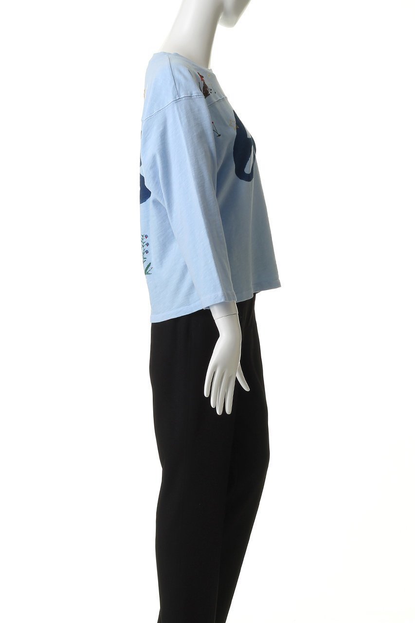 【マザー/MOTHER】のTHE FOOTBALLER 68ホリデービレッジトップス (FBA) 人気、トレンドファッション・服の通販 founy(ファニー) 　ファッション　Fashion　レディースファッション　Fashion for Women　トップス・カットソー　Cut & Sew Tops　シャツ・ブラウス・オフィスカジュアル　Elegant Blouses & Button-Ups　ロングTシャツ・Tシャツ　Longline T-Shirts & Tees　カットソー・ベーシックTシャツ　Cut-and-Sewn Tops / Stretch Tees & Basics　2026年　2026　グラフィック　Graphic, Graphic Design　スリーブ　Sleeve, Long Sleeve / Short Sleeve　デニム　Denim, Jeans Material　フレア　Flare, Flared　ボトム　Bottoms, Lower Wear　ロング　Long, Long-Length　夏　Summer　春　Spring　S/S・春夏　SS, Spring/Summer, Warm Season　other-3|ID: prp329100004849337 ipo3291000000035476214