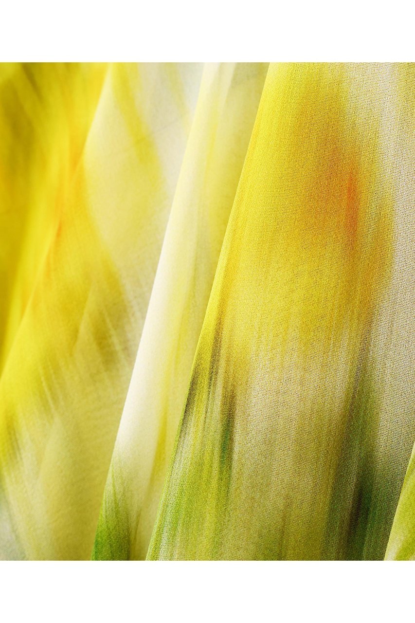 【アドーア/ADORE】のミスティングフラワープリントブラウス 人気、トレンドファッション・服の通販 founy(ファニー) 　ファッション　Fashion　レディースファッション　Fashion for Women　トップス・カットソー　Cut & Sew Tops　シャツ・ブラウス・オフィスカジュアル　Elegant Blouses & Button-Ups　花柄・フラワープリント・モチーフ　Floral Prints & Motifs / Flower Pattern Tops　シフォン　Chiffon, Lightweight Fabric　ショート　Short, Short Length　スリーブ　Sleeve, Long Sleeve / Short Sleeve　フラワー　Flower, Floral　プリント　Print, Printed Pattern　プリーツ　Pleats, Pleated　ヘムライン　Hemline, Bottom Cut　ランダム　Random, Irregular　other-3|ID: prp329100004849801 ipo3291000000036370971