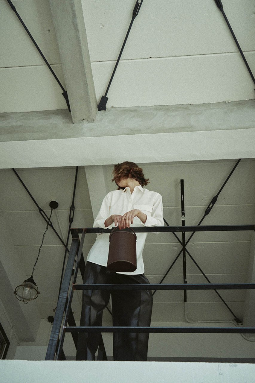 【スキュー/SCUE】のハーフシリンダーバケットバッグ M 人気、トレンドファッション・服の通販 founy(ファニー) 　ファッション　Fashion　レディースファッション　Fashion for Women　2026年　2026　シンプル　Simple, Minimal　スマート　Smart, Elegant　バケツ　Bucket, Bucket Style　バランス　Balance, Style Balance　フィット　Fit, Slim Fit　モダン　Modern, Contemporary　夏　Summer　春　Spring　S/S・春夏　SS, Spring/Summer, Warm Season　other-2|ID: prp329100004849974 ipo3291000000035526848