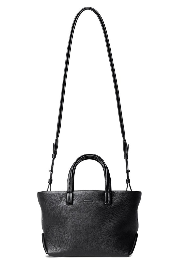 【オブジェクツアイオー/objcts.io】のエッセンシャル デイリーレザートート ミニ インテリア・キッズ・メンズ・レディースファッション・服の通販 founy(ファニー) https://founy.com/ ファッション Fashion レディースファッション Fashion for Women バッグ Bags 2026年 2026 ユニセックス Unisex, Genderless クッション Cushion, Throw Pillow ベーシック Basic, Essential エレガント 上品 Elegant 夏 Summer 春 Spring S/S・春夏 SS, Spring/Summer, Warm Season |ID: prp329100004849976 ipo3291000000035819896