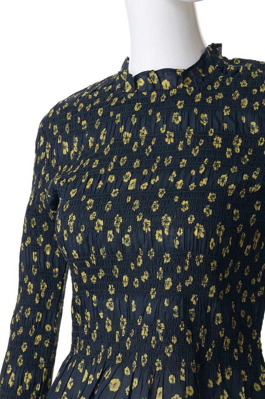 【マーレット/MERLETTE】のNORRA PRINT フラワープリント スモッキングフリルトップス 人気、トレンドファッション・服の通販 founy(ファニー) 　ファッション　Fashion　レディースファッション　Fashion for Women　トップス・カットソー　Cut & Sew Tops　シャツ・ブラウス・オフィスカジュアル　Elegant Blouses & Button-Ups　花柄・フラワープリント・モチーフ　Floral Prints & Motifs / Flower Pattern Tops　スモッキング　Smocking, Gathered Stitching　スリーブ　Sleeve, Long Sleeve / Short Sleeve　ハイネック　High Neck, Mock Neck　フェミニン　Feminine, Girly　フラワー　Flower, Floral　プリント　Print, Printed Pattern　マニッシュ　Mannish, Boyish　ロング　Long, Long-Length　夏　Summer　春　Spring　軽量　Lightweight, Ultra Light　other-5|ID: prp329100004851064 ipo3291000000036245950