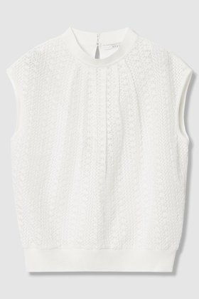 【アナイ/ANAYI】のインポートレースドッキング プルオーバー 人気、トレンドファッション・服の通販 founy(ファニー) ファッション Fashion レディースファッション Fashion for Women トップス・カットソー Cut & Sew Tops ニット Knit Tops & Sweaters カジュアルプルオーバー・ニットトップス Pullovers & Knit Tops / Casual Pullovers 2026年 2026 ハイネック High Neck, Mock Neck レース Lace, Lace Fabric エレガント 上品 Elegant 夏 Summer 春 Spring S/S・春夏 SS, Spring/Summer, Warm Season |ID:prp329100004851071