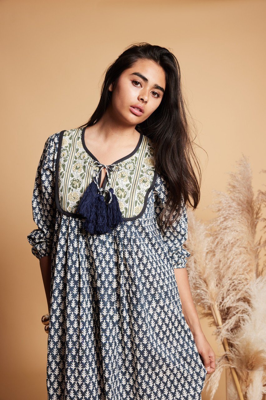 【エスゼット ブロックプリント/SZ Blockprints】のKITTY DRESS REVERSED タッセル付きドレス 人気、トレンドファッション・服の通販 founy(ファニー) 　ファッション　Fashion　レディースファッション　Fashion for Women　ワンピース　Dresses　フォーマル・パーティードレス・結婚式用ドレス　Elegant & Casual Dresses　チュニック　Tunic Tops & Dresses　2026年　2026　エアリー　Airy Texture　タッセル　Tassel, Fringe　チュニック　Tunic, Long Top　ドレス　Dress, One-Piece　プリント　Print, Printed Pattern　マキシ　Maxi, Full Length　リゾート　Resort, Vacation Style　夏　Summer　春　Spring　S/S・春夏　SS, Spring/Summer, Warm Season　other-7|ID: prp329100004851080 ipo3291000000035568378