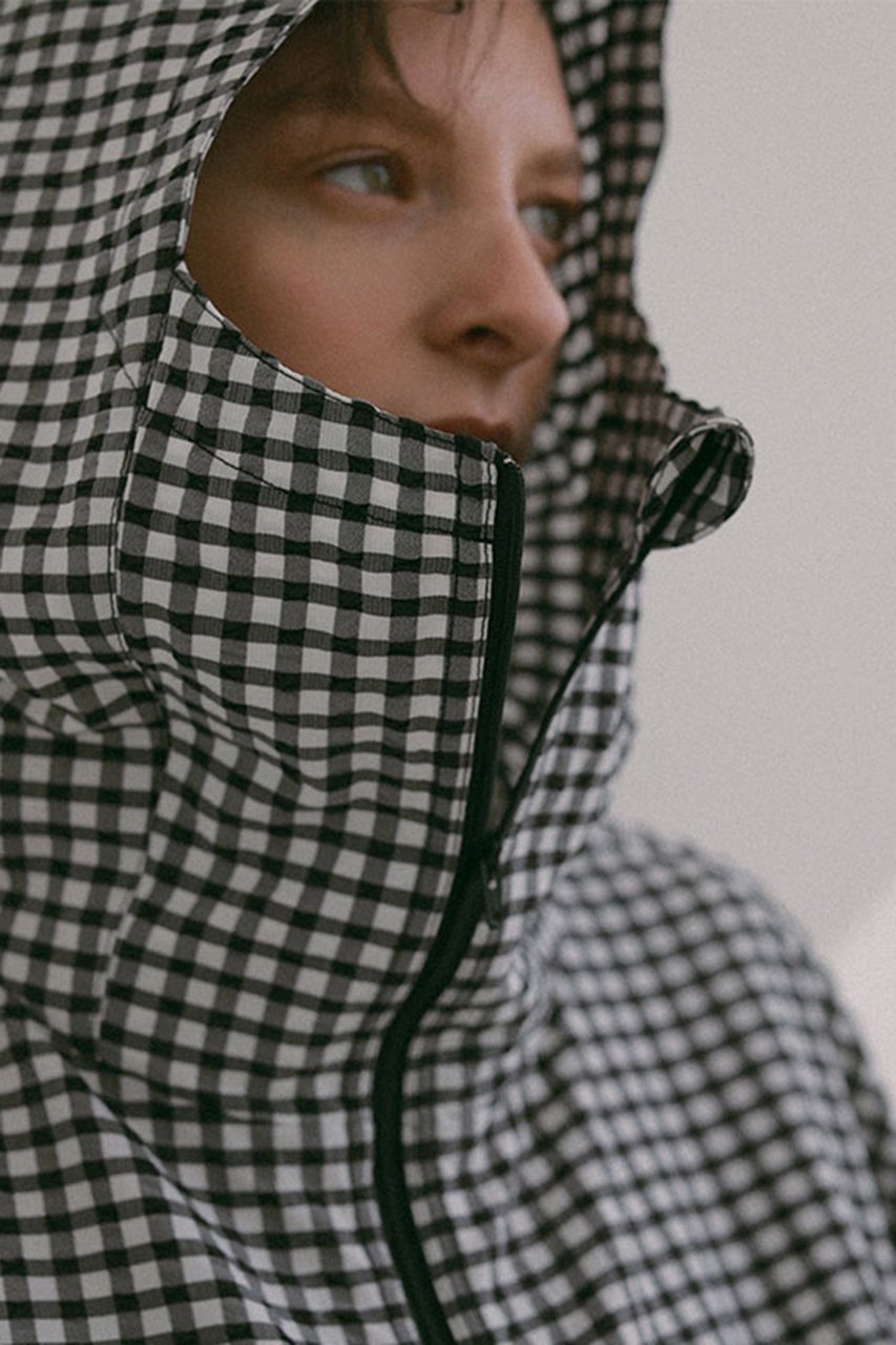 【エトレトウキョウ/ETRE TOKYO】のサッカーストレッチフードブルゾン 人気、トレンドファッション・服の通販 founy(ファニー) 　ファッション　Fashion　レディースファッション　Fashion for Women　水着　Swimwear　レディース水着・ビーチウェア　Swimwear & Beachwear　春　Spring　カットソー　Cut and Sewn Top　コンパクト　Compact, Small Size　吸水　Absorbent, Quick-Dry　軽量　Lightweight, Ultra Light　サッカー　Seersucker, Summer Fabric　スポーツ　Sports, Activewear　スポーティ　Sporty, Casual Athletic　ドローコード　Drawcord, Drawstring Cord　ブルゾン　Blouson, Bomber Jacket　ポケット　Pocket, Pocket Detail　水着　Swimsuit, Swimwear　S/S・春夏　SS, Spring/Summer, Warm Season　夏　Summer　旅行　Travel　2026年　2026　other-3|ID: prp329100004851866 ipo3291000000035707929