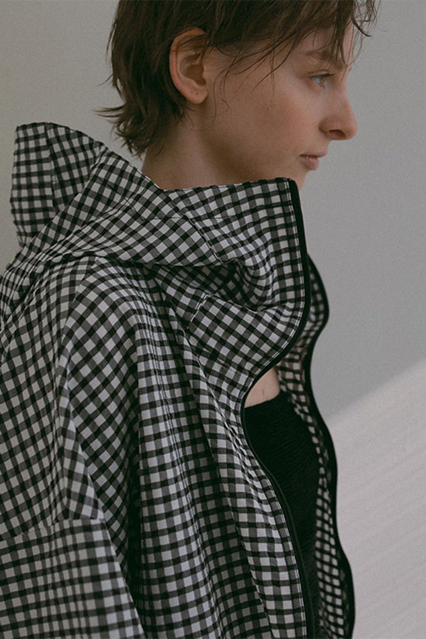 【エトレトウキョウ/ETRE TOKYO】のサッカーストレッチフードブルゾン 人気、トレンドファッション・服の通販 founy(ファニー) 　ファッション　Fashion　レディースファッション　Fashion for Women　水着　Swimwear　レディース水着・ビーチウェア　Swimwear & Beachwear　春　Spring　カットソー　Cut and Sewn Top　コンパクト　Compact, Small Size　吸水　Absorbent, Quick-Dry　軽量　Lightweight, Ultra Light　サッカー　Seersucker, Summer Fabric　スポーツ　Sports, Activewear　スポーティ　Sporty, Casual Athletic　ドローコード　Drawcord, Drawstring Cord　ブルゾン　Blouson, Bomber Jacket　ポケット　Pocket, Pocket Detail　水着　Swimsuit, Swimwear　S/S・春夏　SS, Spring/Summer, Warm Season　夏　Summer　旅行　Travel　2026年　2026　other-5|ID: prp329100004851866 ipo3291000000035707934