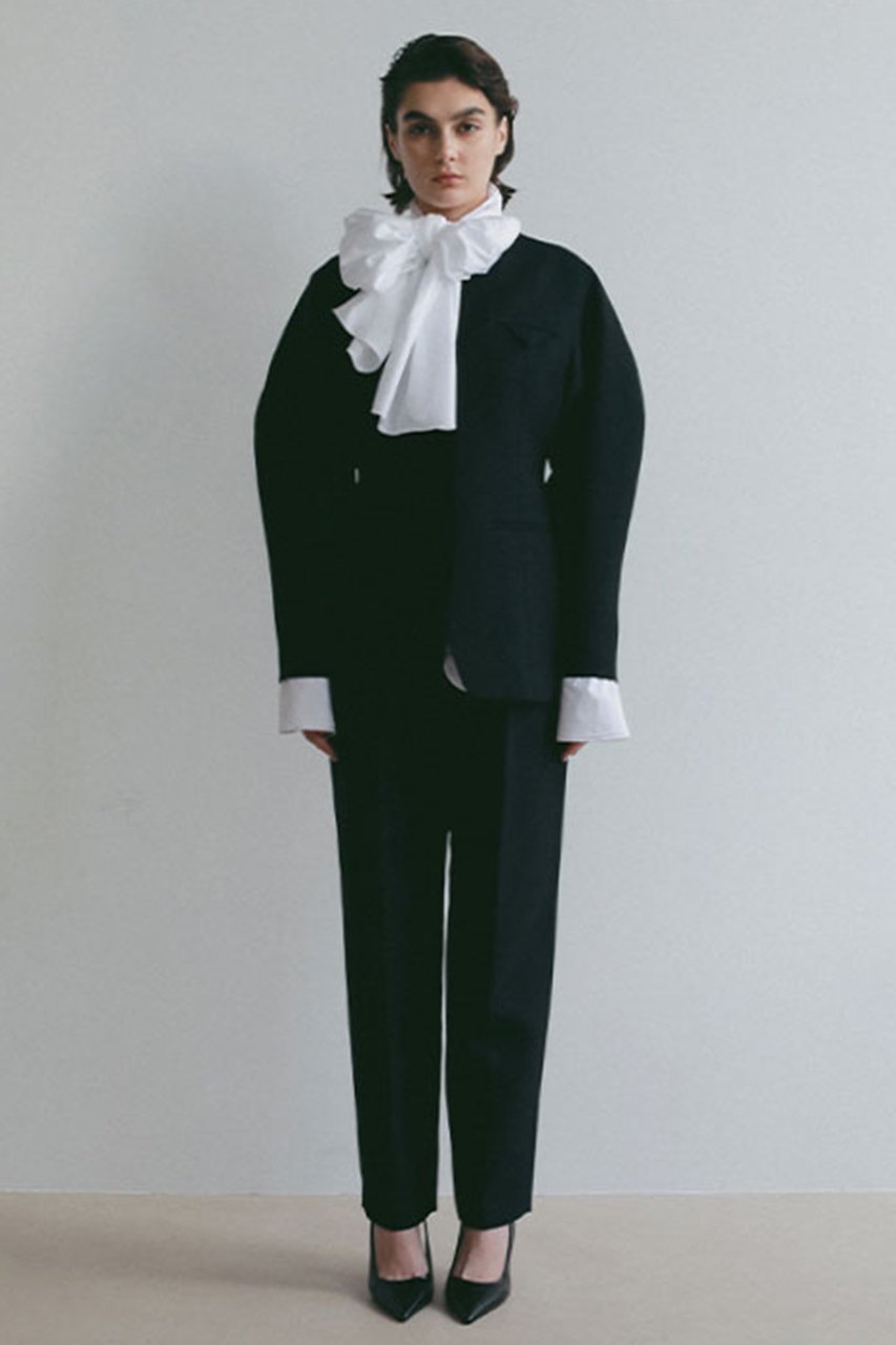 【エトレトウキョウ/ETRE TOKYO】の【SANTE】センタークリーステーパードパンツ 人気、トレンドファッション・服の通販 founy(ファニー) 　ファッション　Fashion　レディースファッション　Fashion for Women　パンツ　Pants & Trousers　春　Spring　キュプラ　Cupro, Eco Fabric　クラシック　Classic, Timeless Style　ジャケット　Jacket, Outerwear　セットアップ　Set-Up, Coordinated Outfit　センター　Center, Center Line　なめらか　Smooth, Silky Texture　S/S・春夏　SS, Spring/Summer, Warm Season　夏　Summer　エレガント 上品　Elegant　セレモニー　Ceremony　2026年　2026　other-5|ID: prp329100004851880 ipo3291000000035609862