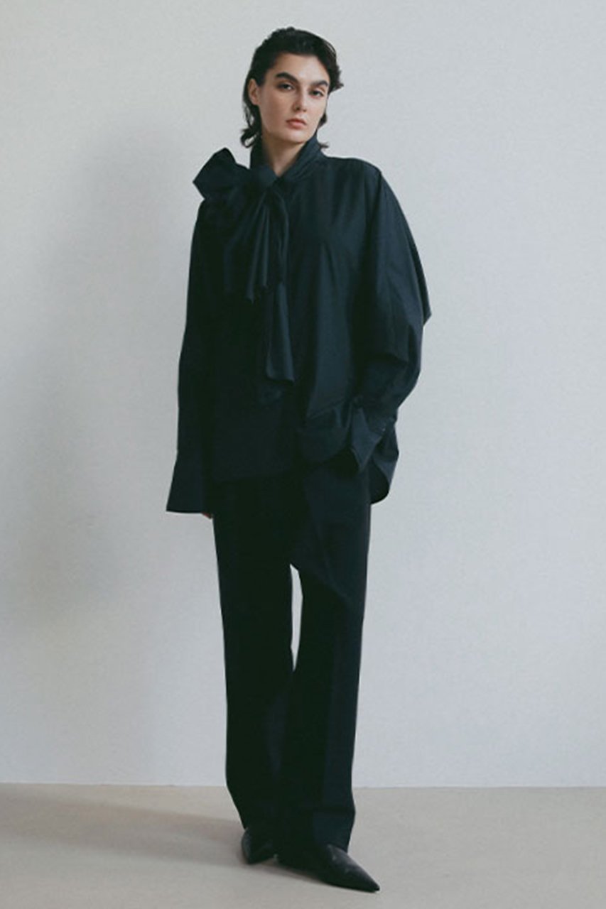 【エトレトウキョウ/ETRE TOKYO】の【SANTE】センタークリーステーパードパンツ 人気、トレンドファッション・服の通販 founy(ファニー) 　ファッション　Fashion　レディースファッション　Fashion for Women　パンツ　Pants & Trousers　春　Spring　キュプラ　Cupro, Eco Fabric　クラシック　Classic, Timeless Style　ジャケット　Jacket, Outerwear　セットアップ　Set-Up, Coordinated Outfit　センター　Center, Center Line　なめらか　Smooth, Silky Texture　S/S・春夏　SS, Spring/Summer, Warm Season　夏　Summer　エレガント 上品　Elegant　セレモニー　Ceremony　2026年　2026　other-7|ID: prp329100004851880 ipo3291000000035609864