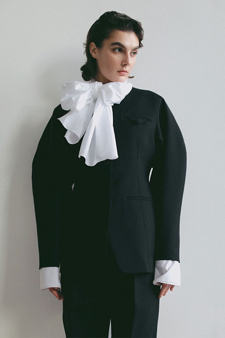 【エトレトウキョウ/ETRE TOKYO】の【SANTE】コンストラクティブジャケット インテリア・キッズ・メンズ・レディースファッション・服の通販 founy(ファニー) 　ファッション　Fashion　レディースファッション　Fashion for Women　アウター　Coat / Outerwear Collection　レディースジャケット・軽アウター　Jackets　2026年　2026　なめらか　Smooth, Silky Texture　カットソー　Cut and Sewn Top　キュプラ　Cupro, Eco Fabric　ジャケット　Jacket, Outerwear　スリーブ　Sleeve, Long Sleeve / Short Sleeve　セットアップ　Set-Up, Coordinated Outfit　セレモニー　Ceremony　タートルネック　Turtleneck, High Neck　フォルム　Silhouette, Form　夏　Summer　春　Spring　S/S・春夏　SS, Spring/Summer, Warm Season　ネイビー|ID: prp329100004851882 ipo3291000000035609876