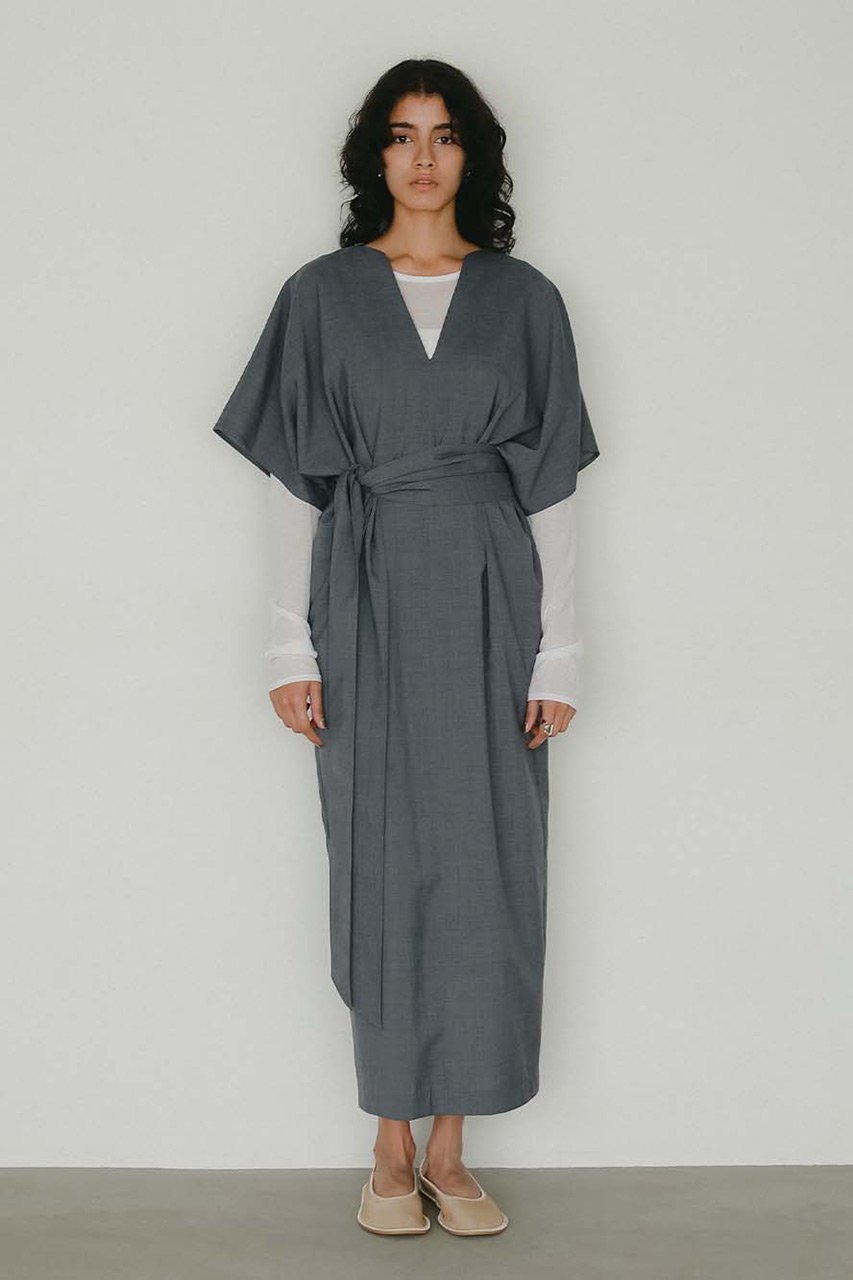 【ハー/HER.】のウエストタックドレス インテリア・キッズ・メンズ・レディースファッション・服の通販 founy(ファニー) 　ファッション　Fashion　レディースファッション　Fashion for Women　ワンピース　Dresses　フォーマル・パーティードレス・結婚式用ドレス　Elegant & Casual Dresses　チュニック　Tunic Tops & Dresses　2026年　2026　イレギュラー　Irregular Design　オケージョン　Occasion Wear　チュニック　Tunic, Long Top　ロング　Long, Long-Length　ワンポイント　One Point, Statement Accent　夏　Summer　春　Spring　S/S・春夏　SS, Spring/Summer, Warm Season　チャコールグレー|ID: prp329100004852178 ipo3291000000035620549