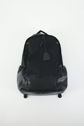 【リムアーク/RIM.ARK】のThe city backpack/バックパック 人気、トレンドファッション・服の通販 founy(ファニー) ファッション Fashion レディースファッション Fashion for Women バッグ Bags ジャケット Jacket, Outerwear スポーティ Sporty, Casual Athletic ドッキング Docking, Mixed Material ポケット Pocket, Pocket Detail モダン Modern, Contemporary リュック Backpack, Rucksack エレガント 上品 Elegant ビジネス 仕事 通勤 Business / Work / Commuting |ID:prp329100004852181