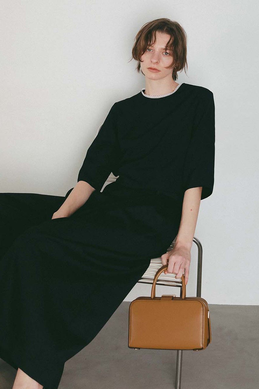 【ハー/HER.】のレーストリムブラウス インテリア・キッズ・メンズ・レディースファッション・服の通販 founy(ファニー) 　ファッション　Fashion　レディースファッション　Fashion for Women　トップス・カットソー　Cut & Sew Tops　シャツ・ブラウス・オフィスカジュアル　Elegant Blouses & Button-Ups　2026年　2026　とろみ　Fluid, Flowy Fabric　オケージョン　Occasion Wear　スリーブ　Sleeve, Long Sleeve / Short Sleeve　ロング　Long, Long-Length　夏　Summer　春　Spring　S/S・春夏　SS, Spring/Summer, Warm Season　軽量　Lightweight, Ultra Light　ブラック|ID: prp329100004852187 ipo3291000000035620620