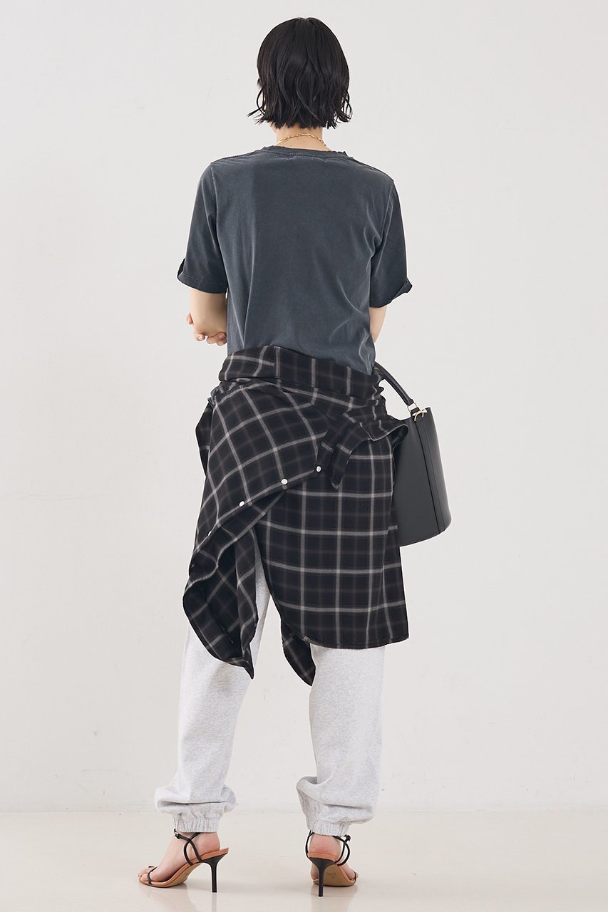 【ザ ストア バイ シー/THE STORE by C】の【REMI RELIEF】【別注】【WEB限定】WILTERNロゴTシャツ 人気、トレンドファッション・服の通販 founy(ファニー) 　ファッション　Fashion　レディースファッション　Fashion for Women　トップス・カットソー　Cut & Sew Tops　シャツ・ブラウス・オフィスカジュアル　Elegant Blouses & Button-Ups　ロングTシャツ・Tシャツ　Longline T-Shirts & Tees　カットソー・ベーシックTシャツ　Cut-and-Sewn Tops / Stretch Tees & Basics　2026年　2026　カットソー　Cut and Sewn Top　ショート　Short, Short Length　スリーブ　Sleeve, Long Sleeve / Short Sleeve　ダメージ　Distressed, Destroyed　ベーシック　Basic, Essential　別注　Limited Edition, Custom Order　半袖　Short Sleeve, Half Sleeve　夏　Summer　春　Spring　S/S・春夏　SS, Spring/Summer, Warm Season　other-5|ID: prp329100004852721 ipo3291000000035707439