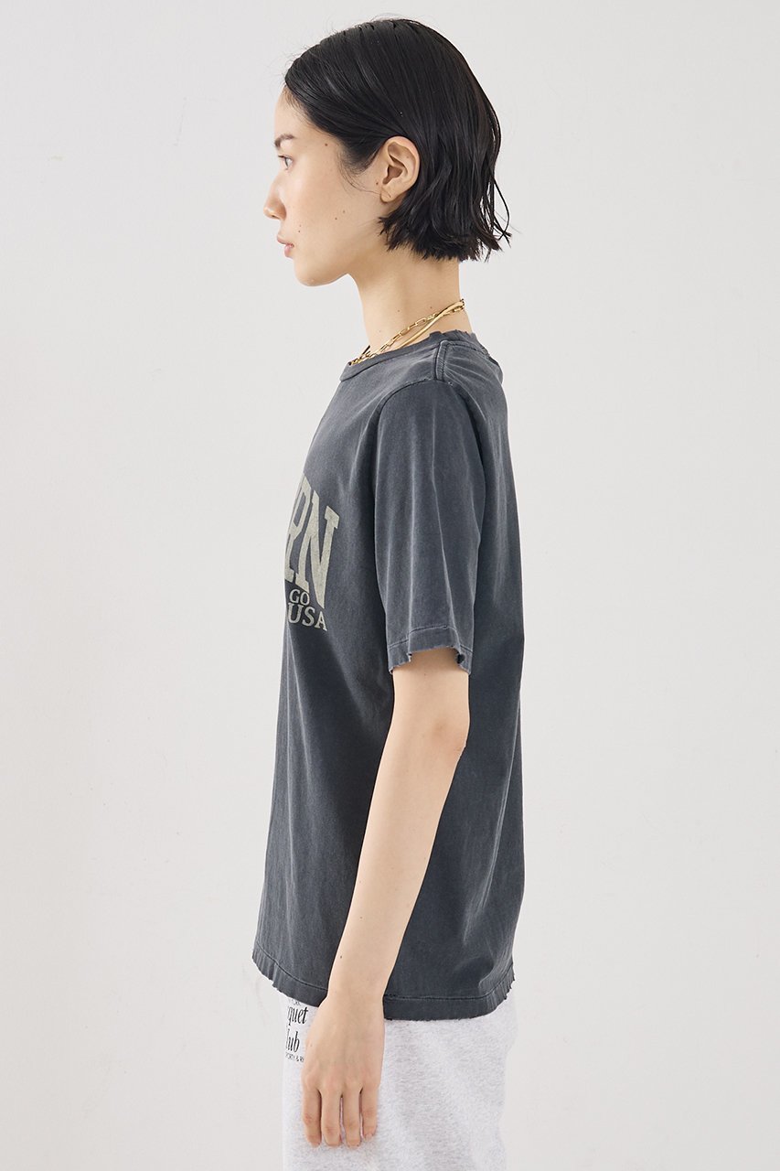 【ザ ストア バイ シー/THE STORE by C】の【REMI RELIEF】【別注】【WEB限定】WILTERNロゴTシャツ 人気、トレンドファッション・服の通販 founy(ファニー) 　ファッション　Fashion　レディースファッション　Fashion for Women　トップス・カットソー　Cut & Sew Tops　シャツ・ブラウス・オフィスカジュアル　Elegant Blouses & Button-Ups　ロングTシャツ・Tシャツ　Longline T-Shirts & Tees　カットソー・ベーシックTシャツ　Cut-and-Sewn Tops / Stretch Tees & Basics　2026年　2026　カットソー　Cut and Sewn Top　ショート　Short, Short Length　スリーブ　Sleeve, Long Sleeve / Short Sleeve　ダメージ　Distressed, Destroyed　ベーシック　Basic, Essential　別注　Limited Edition, Custom Order　半袖　Short Sleeve, Half Sleeve　夏　Summer　春　Spring　S/S・春夏　SS, Spring/Summer, Warm Season　other-7|ID: prp329100004852721 ipo3291000000035707441