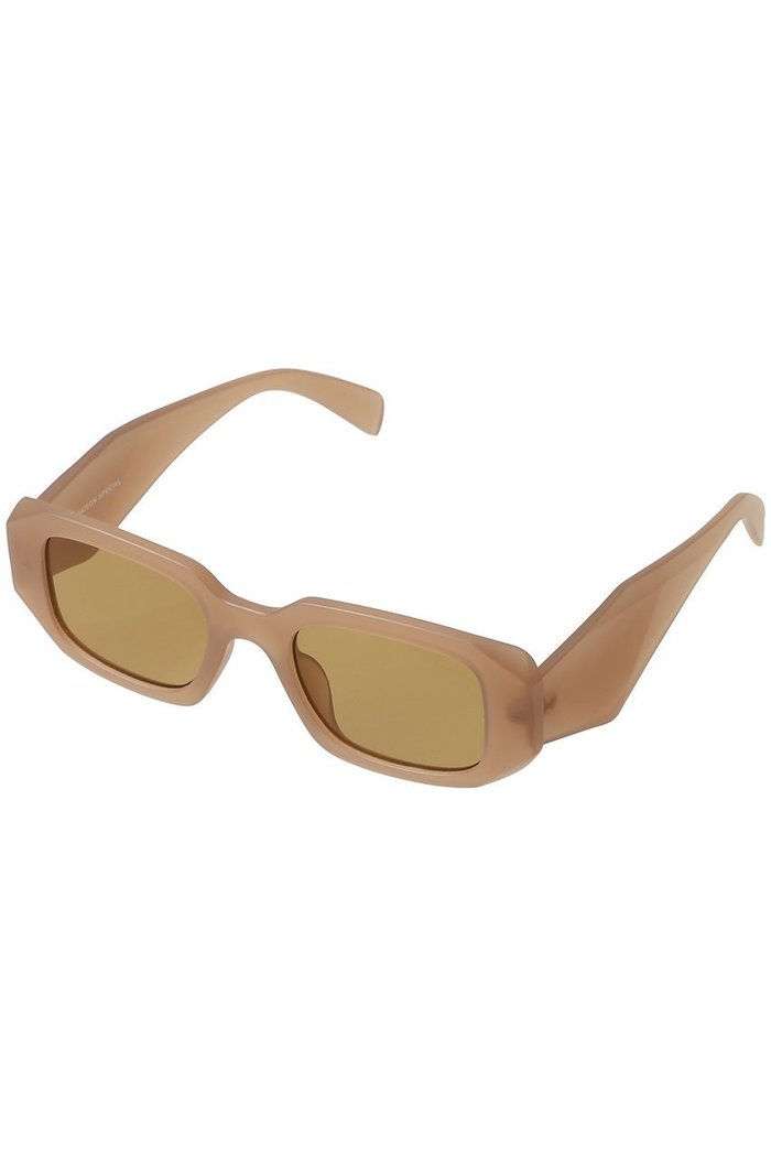 【メゾンスペシャル/MAISON SPECIAL】の【UNISEX】変形スクエアフレームサングラス インテリア・キッズ・メンズ・レディースファッション・服の通販 founy(ファニー) https://founy.com/ ファッション Fashion レディースファッション Fashion for Women サングラス&メガネ Sunglasses & Eyewear ユニセックス Unisex, Genderless おすすめ Recommended / Our Picks カッティング Cutting Detail ギフト プレゼント Gift / Present サングラス Sunglasses, Shades スクエア Square, Square Shape フォルム Silhouette, Form フレーム Frame, Outline 新作・新入荷 New Arrivals / New In |ID: prp329100004852740 ipo3291000000035638767