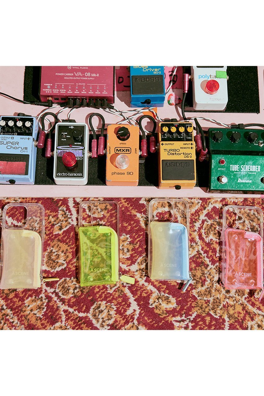 【エーシーン/A SCENE】のiPhone17/17Pro/17ProMax B&C PVC clear case 人気、トレンドファッション・服の通販 founy(ファニー) 　ファッション　Fashion　レディースファッション　Fashion for Women　2026年　2026　iPhone アイフォーン　iPhone　グラデーション　Gradient, Ombre　ショルダー　Shoulder, Shoulder Strap　スマホケース　Smartphone Case　チャーム　Charm, Pendant　ポケット　Pocket, Pocket Detail　ラップ　Wrap, Wrap Design　再入荷　Restock / Back in Stock　夏　Summer　定番　Standard, Basic Item　春　Spring　S/S・春夏　SS, Spring/Summer, Warm Season　other-4|ID: prp329100004854133 ipo3291000000035683667