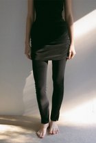 【エトレトウキョウ/ETRE TOKYO】のパイルギャザーミニスカート 人気、トレンドファッション・服の通販 founy(ファニー) ファッション Fashion レディースファッション Fashion for Women 水着 Swimwear レディース水着・ビーチウェア Swimwear & Beachwear 2026年 2026 おすすめ Recommended / Our Picks ギャザー Gathered, Ruffled スポーツ Sports, Activewear スリット Slit, Slit Detail セットアップ Set-Up, Coordinated Outfit ドレープ Drape, Draping Fabric ミニスカート Mini Skirt, Short Skirt リゾート Resort, Vacation Style リラックス Relax, Relaxed Fit レギンス Leggings, Stretch Pants 夏 Summer 春 Spring S/S・春夏 SS, Spring/Summer, Warm Season 水着 Swimsuit, Swimwear thumbnail ブラック|ID: prp329100004854275 ipo3291000000035705675