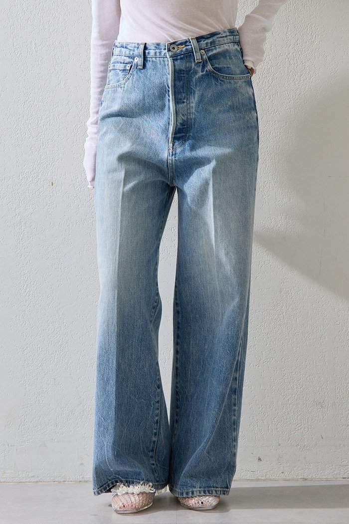 【ウィムガゼット/Whim Gazette】のストレートデニム インテリア・キッズ・メンズ・レディースファッション・服の通販 founy(ファニー) https://founy.com/ ファッション Fashion レディースファッション Fashion for Women パンツ Pants & Trousers デニムパンツ・ジーンズ・美脚デニム Denim Jeans & Pants 2026年 2026 アンティーク Antique-Inspired スタイリッシュ Stylish, Fashionable ストレート Straight, Straight Cut センター Center, Center Line ダメージ Distressed, Destroyed デニム Denim, Jeans Material ヴィンテージ Vintage Style エレガント 上品 Elegant 夏 Summer 春 Spring S/S・春夏 SS, Spring/Summer, Warm Season |ID: prp329100004854307 ipo3291000000035706184