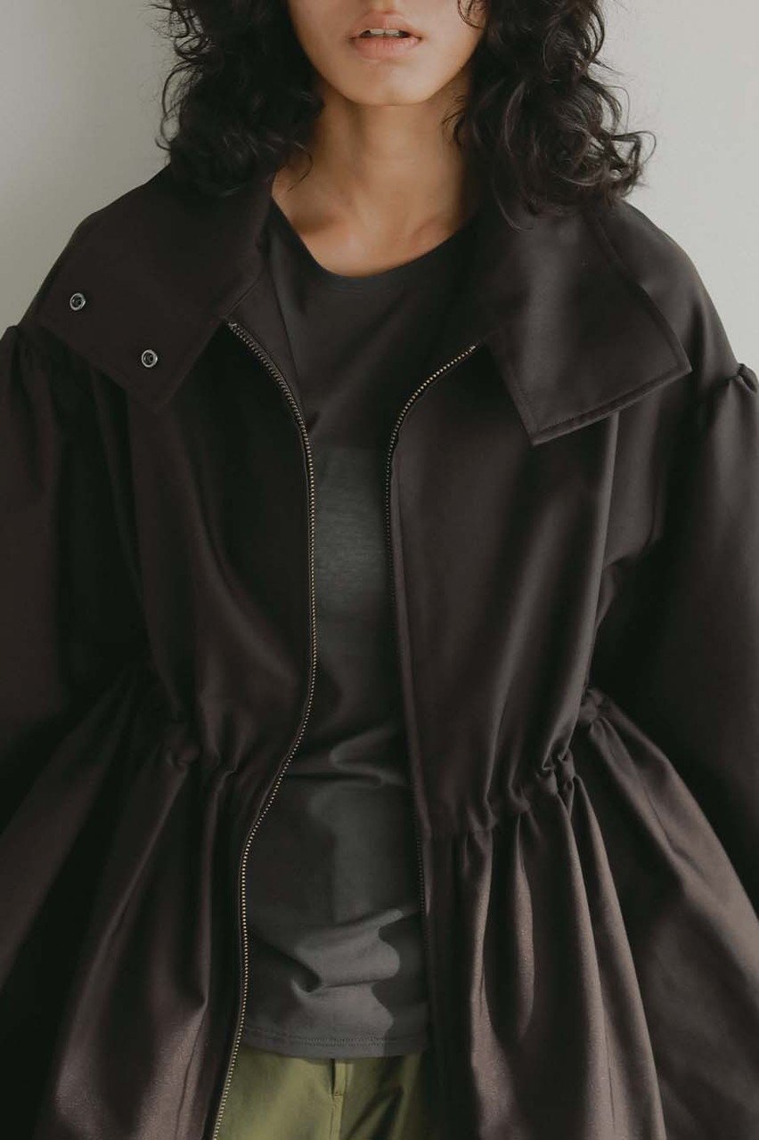 【ハー/HER.】の【2/12 12:00販売開始】ペプラムギャザーハーフコート 人気、トレンドファッション・服の通販 founy(ファニー) 　ファッション　Fashion　レディースファッション　Fashion for Women　アウター　Coat / Outerwear Collection　コート・ロングコート・ピーコート　Long Coats, Peacoats & More　2026年　2026　おすすめ　Recommended / Our Picks　ギャザー　Gathered, Ruffled　ショート　Short, Short Length　スタンド　Stand Collar, Upright Stand　スリーブ　Sleeve, Long Sleeve / Short Sleeve　ハーフ　Half, Half-Length　ペプラム　Peplum, Flared Hem　エレガント 上品　Elegant　夏　Summer　春　Spring　S/S・春夏　SS, Spring/Summer, Warm Season　other-6|ID: prp329100004854328 ipo3291000000035706485