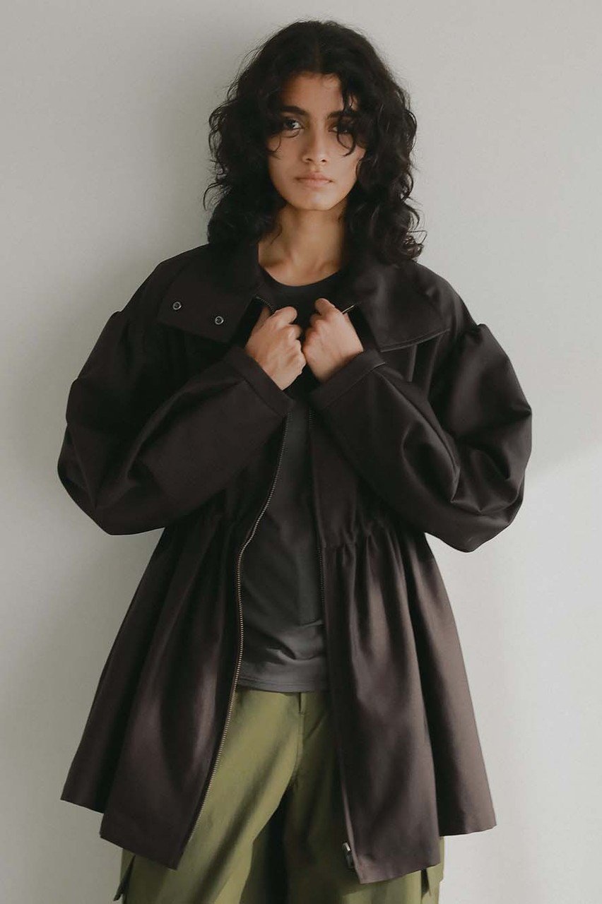 【ハー/HER.】の【2/12 12:00販売開始】ペプラムギャザーハーフコート 人気、トレンドファッション・服の通販 founy(ファニー) 　ファッション　Fashion　レディースファッション　Fashion for Women　アウター　Coat / Outerwear Collection　コート・ロングコート・ピーコート　Long Coats, Peacoats & More　2026年　2026　おすすめ　Recommended / Our Picks　ギャザー　Gathered, Ruffled　ショート　Short, Short Length　スタンド　Stand Collar, Upright Stand　スリーブ　Sleeve, Long Sleeve / Short Sleeve　ハーフ　Half, Half-Length　ペプラム　Peplum, Flared Hem　エレガント 上品　Elegant　夏　Summer　春　Spring　S/S・春夏　SS, Spring/Summer, Warm Season　other-8|ID: prp329100004854328 ipo3291000000035706487