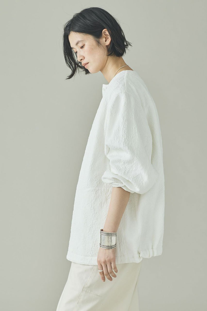 【カレンソロジー/Curensology】の〈C.S.G〉キルティングジャカードブルゾン 人気、トレンドファッション・服の通販 founy(ファニー) 　ファッション　Fashion　レディースファッション　Fashion for Women　アウター　Coat / Outerwear Collection　レディースジャケット・軽アウター　Jackets　ブルゾンジャケット・スポーティアウター　Blouson Jackets　エレガント 上品　Elegant　キルティング　Quilted, Quilting　サテン　Satin, Glossy Fabric　シルク　Silk, 100% Silk　ジャカード／ジャガード　Jacquard, Woven Pattern　ジャケット　Jacket, Outerwear　フランス　France, French　ブルゾン　Blouson, Bomber Jacket　ミリタリー　Military, Army Style　ライナー　Liner, Inner Layer　リバーシブル　Reversible, Two-Sided　新作・新入荷　New Arrivals / New In　軽量　Lightweight, Ultra Light　other-2|ID: prp329100004854642 ipo3291000000035719378