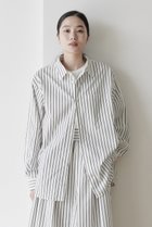 【レリル/lelill】のピマソロ スプリットワイドシャツ 人気、トレンドファッション・服の通販 founy(ファニー) ファッション Fashion レディースファッション Fashion for Women トップス・カットソー Cut & Sew Tops シャツ・ブラウス・オフィスカジュアル Elegant Blouses & Button-Ups 春 Spring スタイリッシュ Stylish, Fashionable スリーブ Sleeve, Long Sleeve / Short Sleeve 定番 Standard, Basic Item ファブリック Fabric, Textile ベーシック Basic, Essential 羽織 Haori, Light Jacket ロング Long, Long-Length S/S・春夏 SS, Spring/Summer, Warm Season 夏 Summer 2026年 2026 thumbnail ブラックストライプ|ID: prp329100004854887 ipo3291000000035734447