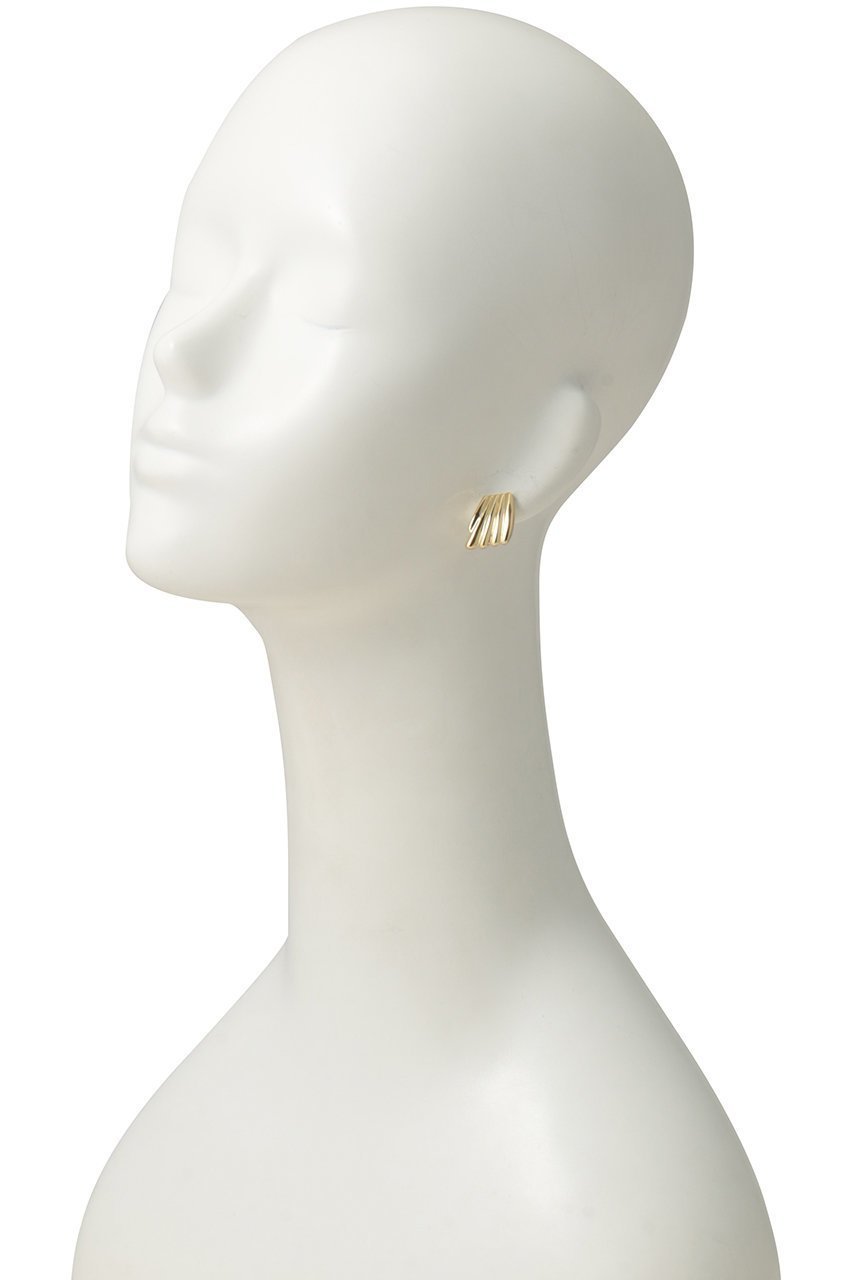 【デイジー ロンドン/DAISY LONDON】のPolly Mini Wave Stud ピアス 人気、トレンドファッション・服の通販 founy(ファニー) 　ファッション　Fashion　レディースファッション　Fashion for Women　ジュエリー　Jewelry　ファッションリング　Fashion Rings　イヤリング・フープ・ドロップタイプ　Hoop, Drop & Clip Earrings　2026年　2026　イヤリング　Earrings　コレクション　Collection, Seasonal Line　リュクス　Luxury, Elegant, High-End, Chic　人気　Popular, Best Seller　夏　Summer　春　Spring　S/S・春夏　SS, Spring/Summer, Warm Season　other-2|ID: prp329100004855362 ipo3291000000035776398