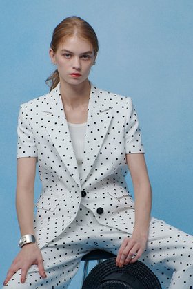 【アルアバイル/allureville】の【LOULOU WILLOUGHBY】リネン混ドットハーフスリーブジャケット 人気、トレンドファッション・服の通販 founy(ファニー) ファッション Fashion レディースファッション Fashion for Women アウター Coat / Outerwear Collection レディースジャケット・軽アウター Jackets 2026年 2026 サマー Summer, Summer Style シンプル Simple, Minimal ジャケット Jacket, Outerwear ジョーゼット Georgette, Semi-Sheer Fabric ドット Polka Dot, Dot Pattern プリント Print, Printed Pattern リネン Linen, Linen Fabric 吸水 Absorbent, Quick-Dry 夏 Summer 春 Spring S/S・春夏 SS, Spring/Summer, Warm Season |ID:prp329100004855388