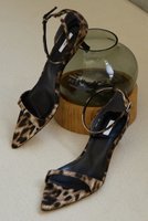 【ウィムガゼット/Whim Gazette】の【Hoaw.】LEOストラップサンダル 人気、トレンドファッション・服の通販 founy(ファニー) ファッション Fashion レディースファッション Fashion for Women アクセサリー Fashion Accessories 春 Spring サテン Satin, Glossy Fabric サンダル Sandals, Summer Shoes シューズ Shoes, Footwear ストラップサンダル Strappy Sandals, Strap Sandals ラップ Wrap, Wrap Design レオパード Leopard, Animal Print S/S・春夏 SS, Spring/Summer, Warm Season 夏 Summer エレガント 上品 Elegant 2026年 2026 |ID:prp329100004855390