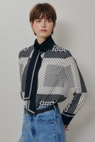 【アルアバイル/allureville】の幾何プリントボウタイブラウス 人気、トレンドファッション・服の通販 founy(ファニー) ファッション Fashion レディースファッション Fashion for Women トップス・カットソー Cut & Sew Tops シャツ・ブラウス・オフィスカジュアル Elegant Blouses & Button-Ups 2026年 2026 カフス Cuff Design スカーフ Scarf, Neckwear スリーブ Sleeve, Long Sleeve / Short Sleeve フロント Front, Front Design リボン Ribbon, Bow ロング Long, Long-Length 夏 Summer 春 Spring S/S・春夏 SS, Spring/Summer, Warm Season |ID:prp329100004855426