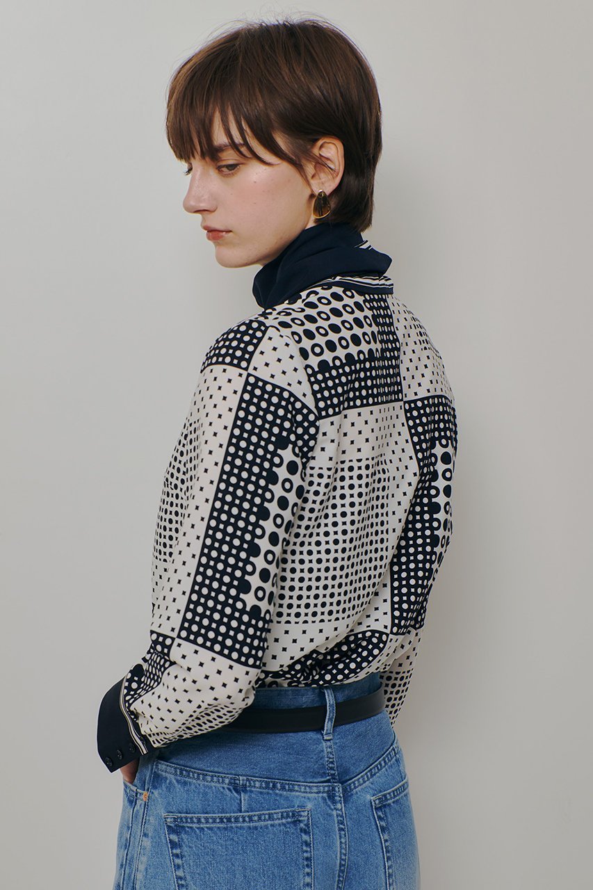 【アルアバイル/allureville】の幾何プリントボウタイブラウス 人気、トレンドファッション・服の通販 founy(ファニー) 　ファッション　Fashion　レディースファッション　Fashion for Women　トップス・カットソー　Cut & Sew Tops　シャツ・ブラウス・オフィスカジュアル　Elegant Blouses & Button-Ups　2026年　2026　カフス　Cuff Design　スカーフ　Scarf, Neckwear　スリーブ　Sleeve, Long Sleeve / Short Sleeve　フロント　Front, Front Design　リボン　Ribbon, Bow　ロング　Long, Long-Length　夏　Summer　春　Spring　S/S・春夏　SS, Spring/Summer, Warm Season　other-3|ID: prp329100004855426 ipo3291000000035776882