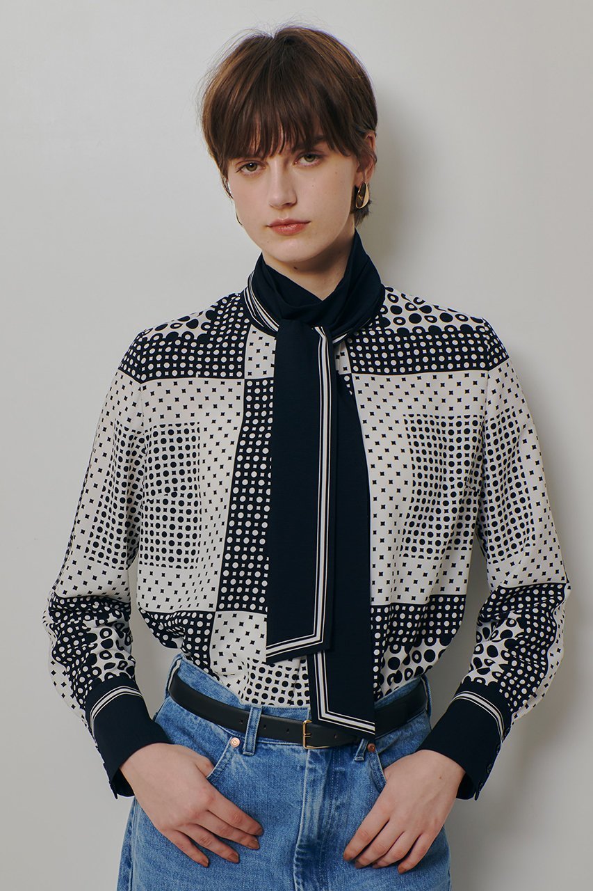 【アルアバイル/allureville】の幾何プリントボウタイブラウス 人気、トレンドファッション・服の通販 founy(ファニー) 　ファッション　Fashion　レディースファッション　Fashion for Women　トップス・カットソー　Cut & Sew Tops　シャツ・ブラウス・オフィスカジュアル　Elegant Blouses & Button-Ups　2026年　2026　カフス　Cuff Design　スカーフ　Scarf, Neckwear　スリーブ　Sleeve, Long Sleeve / Short Sleeve　フロント　Front, Front Design　リボン　Ribbon, Bow　ロング　Long, Long-Length　夏　Summer　春　Spring　S/S・春夏　SS, Spring/Summer, Warm Season　other-5|ID: prp329100004855426 ipo3291000000035776884