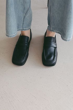 【エトレトウキョウ/ETRE TOKYO】 ソフトレザースクエアローファー人気、トレンドファッション・服の通販 founy(ファニー) ファッション Fashion レディースファッション Fashion for Women 春 Spring 軽量 Lightweight, Ultra Light シューズ Shoes, Footwear スクエア Square, Square Shape スラックス Slacks, Dress Pants セットアップ Set-Up, Coordinated Outfit デニム Denim, Jeans Material バランス Balance, Style Balance フィット Fit, Slim Fit フォルム Silhouette, Form フラット Flat, Flat Shoes ワイド Wide, Wide Fit S/S・春夏 SS, Spring/Summer, Warm Season 夏 Summer 2026年 2026 |ID:prp329100004856709