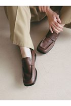 【エトレトウキョウ/ETRE TOKYO】のソフトレザースクエアローファー 人気、トレンドファッション・服の通販 founy(ファニー) ファッション Fashion レディースファッション Fashion for Women 春 Spring 軽量 Lightweight, Ultra Light シューズ Shoes, Footwear スクエア Square, Square Shape スラックス Slacks, Dress Pants セットアップ Set-Up, Coordinated Outfit デニム Denim, Jeans Material バランス Balance, Style Balance フィット Fit, Slim Fit フォルム Silhouette, Form フラット Flat, Flat Shoes ワイド Wide, Wide Fit S/S・春夏 SS, Spring/Summer, Warm Season 夏 Summer 2026年 2026 thumbnail ブラウン|ID: prp329100004856709 ipo3291000000035820250