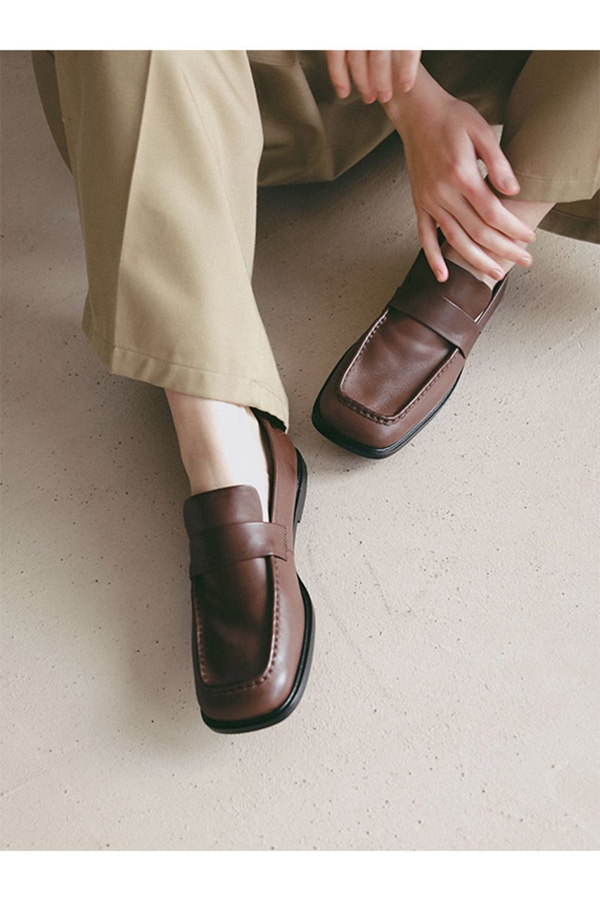 【エトレトウキョウ/ETRE TOKYO】のソフトレザースクエアローファー インテリア・キッズ・メンズ・レディースファッション・服の通販 founy(ファニー) 　ファッション　Fashion　レディースファッション　Fashion for Women　春　Spring　軽量　Lightweight, Ultra Light　シューズ　Shoes, Footwear　スクエア　Square, Square Shape　スラックス　Slacks, Dress Pants　セットアップ　Set-Up, Coordinated Outfit　デニム　Denim, Jeans Material　バランス　Balance, Style Balance　フィット　Fit, Slim Fit　フォルム　Silhouette, Form　フラット　Flat, Flat Shoes　ワイド　Wide, Wide Fit　S/S・春夏　SS, Spring/Summer, Warm Season　夏　Summer　2026年　2026　ブラウン|ID: prp329100004856709 ipo3291000000035820250