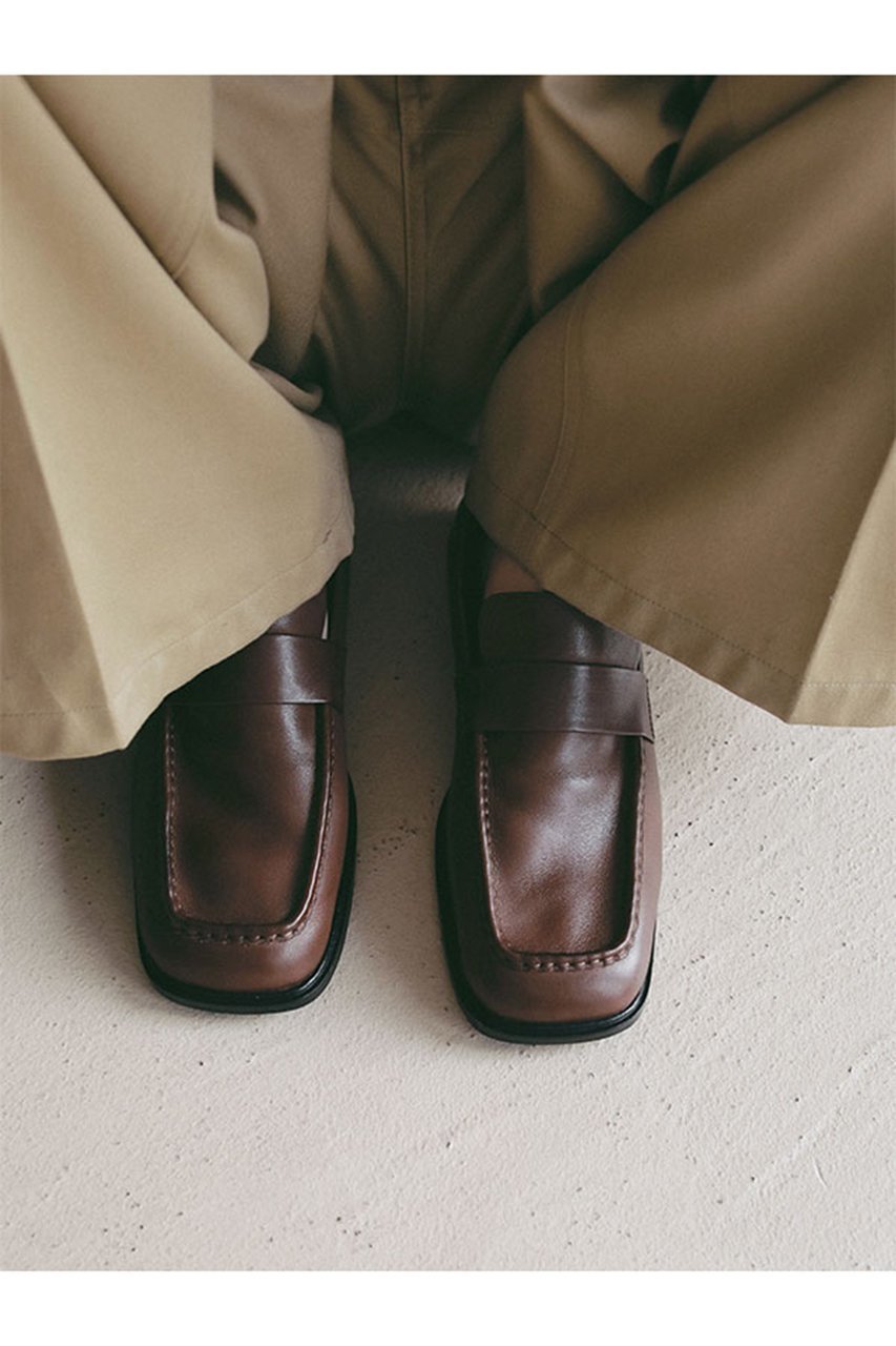 【エトレトウキョウ/ETRE TOKYO】のソフトレザースクエアローファー 人気、トレンドファッション・服の通販 founy(ファニー) 　ファッション　Fashion　レディースファッション　Fashion for Women　春　Spring　軽量　Lightweight, Ultra Light　シューズ　Shoes, Footwear　スクエア　Square, Square Shape　スラックス　Slacks, Dress Pants　セットアップ　Set-Up, Coordinated Outfit　デニム　Denim, Jeans Material　バランス　Balance, Style Balance　フィット　Fit, Slim Fit　フォルム　Silhouette, Form　フラット　Flat, Flat Shoes　ワイド　Wide, Wide Fit　S/S・春夏　SS, Spring/Summer, Warm Season　夏　Summer　2026年　2026　other-2|ID: prp329100004856709 ipo3291000000035820252