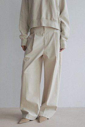 【エトレトウキョウ/ETRE TOKYO】 ボンディングタックパンツ人気、トレンドファッション・服の通販 founy(ファニー) ファッション Fashion レディースファッション Fashion for Women パンツ Pants & Trousers 春 Spring カットソー Cut and Sewn Top ストレート Straight, Straight Cut なめらか Smooth, Silky Texture バランス Balance, Style Balance フォルム Silhouette, Form ボンディング Bonding, Bonded Fabric S/S・春夏 SS, Spring/Summer, Warm Season 夏 Summer 2026年 2026 |ID:prp329100004856711