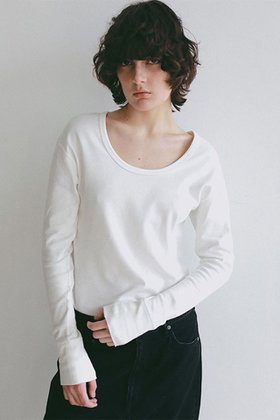 【エトレトウキョウ/ETRE TOKYO】 オーガニックコットンUネックロンTee人気、トレンドファッション・服の通販 founy(ファニー) ファッション Fashion レディースファッション Fashion for Women トップス・カットソー Cut & Sew Tops シャツ・ブラウス・オフィスカジュアル Elegant Blouses & Button-Ups ロングTシャツ・Tシャツ Longline T-Shirts & Tees カットソー・ベーシックTシャツ Cut-and-Sewn Tops / Stretch Tees & Basics インナー Innerwear 春 Spring カーディガン Cardigan, Knitwear ジャケット Jacket, Outerwear スリーブ Sleeve, Long Sleeve / Short Sleeve デコルテ Décolleté, Neckline デニム Denim, Jeans Material なめらか Smooth, Silky Texture バランス Balance, Style Balance フィット Fit, Slim Fit ロング Long, Long-Length ワイド Wide, Wide Fit S/S・春夏 SS, Spring/Summer, Warm Season 夏 Summer 2026年 2026 |ID:prp329100004856712