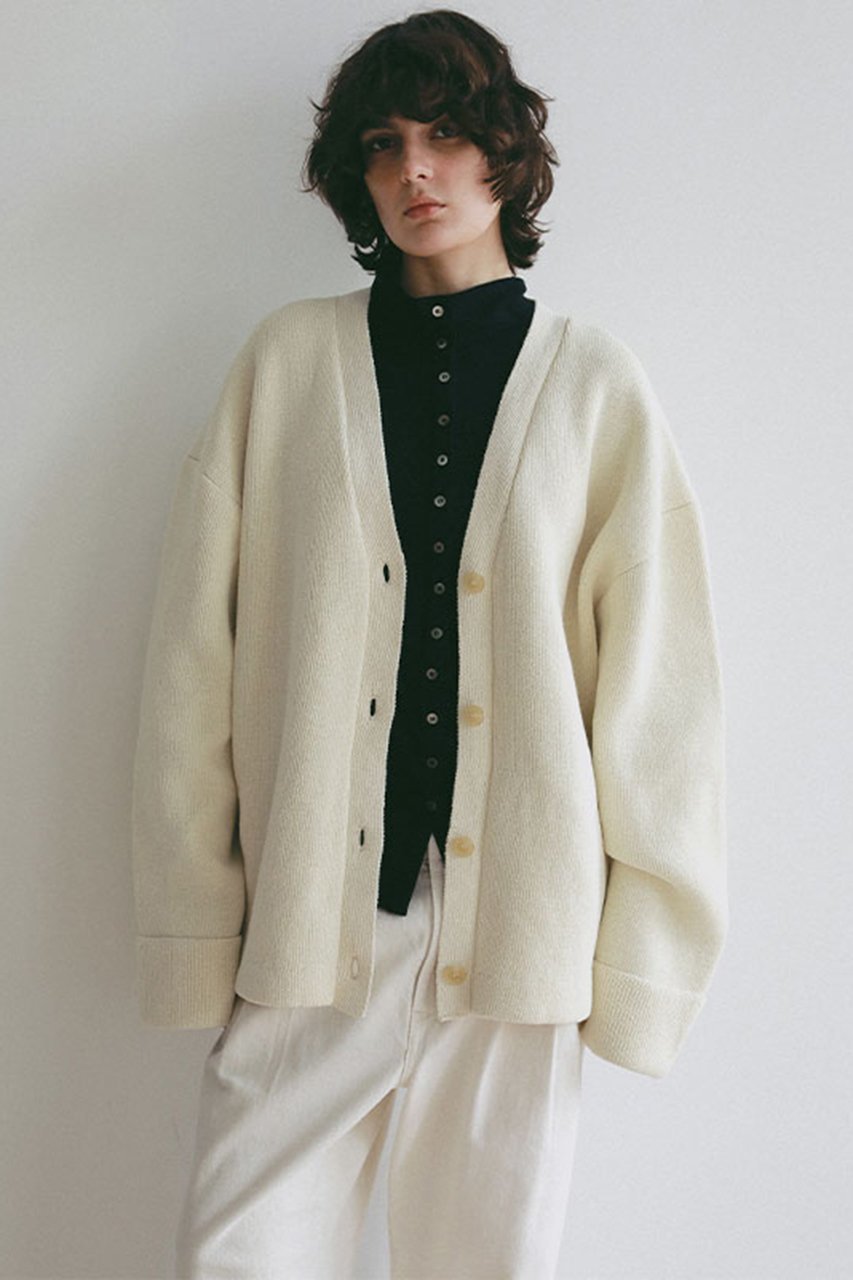 【エトレトウキョウ/ETRE TOKYO】のダブルフェイスVネックニットカーディガン 人気、トレンドファッション・服の通販 founy(ファニー) 　ファッション　Fashion　レディースファッション　Fashion for Women　トップス・カットソー　Cut & Sew Tops　ニット　Knit Tops & Sweaters　カーディガン・羽織り　Layered Style Cardigans　Vネックトップス　V-Neck Tops / V-Cut Neckline Shirts　春　Spring　カーディガン　Cardigan, Knitwear　ジャケット　Jacket, Outerwear　スラックス　Slacks, Dress Pants　ダブル　Double, Double-Breasted　バランス　Balance, Style Balance　フェイス　Face, Facial Design　フォルム　Silhouette, Form　リラックス　Relax, Relaxed Fit　ワイド　Wide, Wide Fit　S/S・春夏　SS, Spring/Summer, Warm Season　夏　Summer　2026年　2026　 other-1|ID: prp329100004856714 ipo3291000000035820323