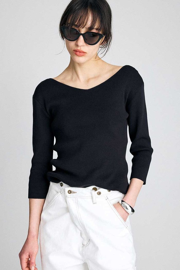 【ブリル/BRILL】の【raspail】Vネックプルオーバー インテリア・キッズ・メンズ・レディースファッション・服の通販 founy(ファニー) https://founy.com/ ファッション Fashion レディースファッション Fashion for Women トップス・カットソー Cut & Sew Tops ニット Knit Tops & Sweaters カジュアルプルオーバー・ニットトップス Pullovers & Knit Tops / Casual Pullovers Vネックトップス V-Neck Tops / V-Cut Neckline Shirts 2026年 2026 コレクション Collection, Seasonal Line デコルテ Décolleté, Neckline ベーシック Basic, Essential モダン Modern, Contemporary 夏 Summer 春 Spring S/S・春夏 SS, Spring/Summer, Warm Season |ID: prp329100004856769 ipo3291000000035821165