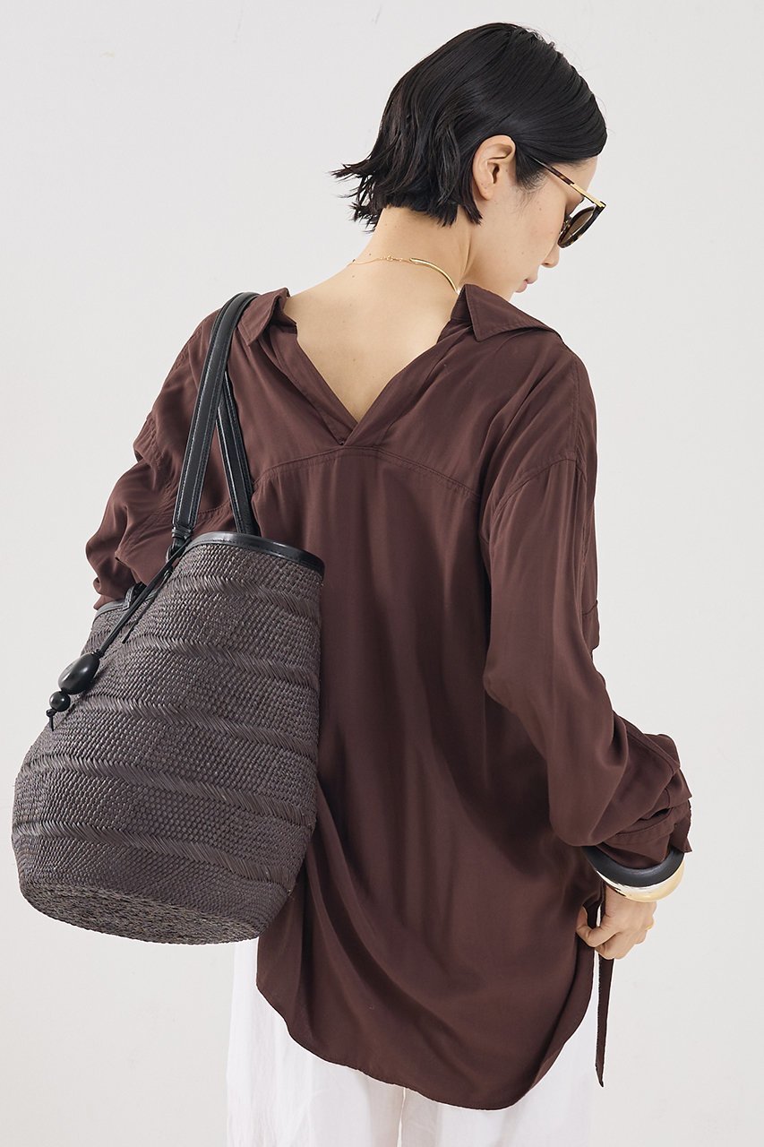 【ザ ストア バイ シー/THE STORE by C】の【COCUCA】ニュアンスシャツ 人気、トレンドファッション・服の通販 founy(ファニー) 　ファッション　Fashion　レディースファッション　Fashion for Women　トップス・カットソー　Cut & Sew Tops　シャツ・ブラウス・オフィスカジュアル　Elegant Blouses & Button-Ups　2026年　2026　おすすめ　Recommended / Our Picks　なめらか　Smooth, Silky Texture　スリット　Slit, Slit Detail　スリーブ　Sleeve, Long Sleeve / Short Sleeve　セットアップ　Set-Up, Coordinated Outfit　センター　Center, Center Line　ダブル　Double, Double-Breasted　フロント　Front, Front Design　ポケット　Pocket, Pocket Detail　ロング　Long, Long-Length　エレガント 上品　Elegant　夏　Summer　春　Spring　S/S・春夏　SS, Spring/Summer, Warm Season　other-2|ID: prp329100004856800 ipo3291000000035821690