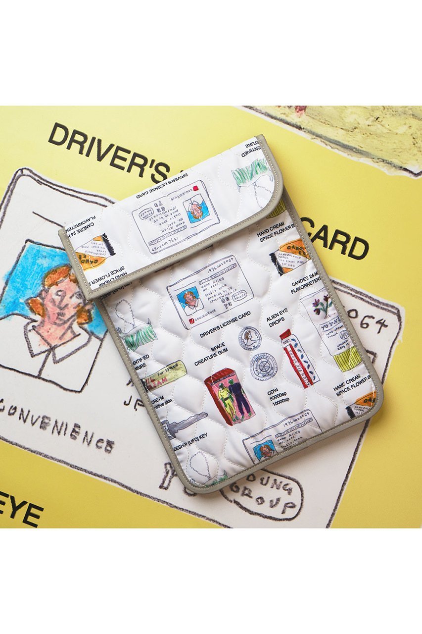 【エーシーン/A SCENE】の【2/13 20:00販売開始】【CONVENIENCE YOUNG】Gadget sleeve 人気、トレンドファッション・服の通販 founy(ファニー) 　ファッション　Fashion　レディースファッション　Fashion for Women　トップス・カットソー　Cut & Sew Tops　2026年　2026　キルティング　Quilted, Quilting　グラフィック　Graphic, Graphic Design　スリーブ　Sleeve, Long Sleeve / Short Sleeve　パイピング　Piping, Trim Design　プリント　Print, Printed Pattern　ポーチ　Pouch, Small Case　ランダム　Random, Irregular　夏　Summer　定番　Standard, Basic Item　春　Spring　S/S・春夏　SS, Spring/Summer, Warm Season　other-6|ID: prp329100004856885 ipo3291000000035827020