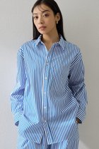 【ウィムガゼット/Whim Gazette】のストライプシャツ 人気、トレンドファッション・服の通販 founy(ファニー) ファッション Fashion レディースファッション Fashion for Women トップス・カットソー Cut & Sew Tops シャツ・ブラウス・オフィスカジュアル Elegant Blouses & Button-Ups 2026年 2026 おすすめ Recommended / Our Picks なめらか Smooth, Silky Texture サテン Satin, Glossy Fabric スウェット / スエット Sweatshirt, Sweatwear ストライプ Stripe, Striped Pattern スリーブ Sleeve, Long Sleeve / Short Sleeve ポケット Pocket, Pocket Detail リラックス Relax, Relaxed Fit ロング Long, Long-Length エレガント 上品 Elegant 夏 Summer 春 Spring S/S・春夏 SS, Spring/Summer, Warm Season thumbnail ブルー|ID: prp329100004857892 ipo3291000000035876827