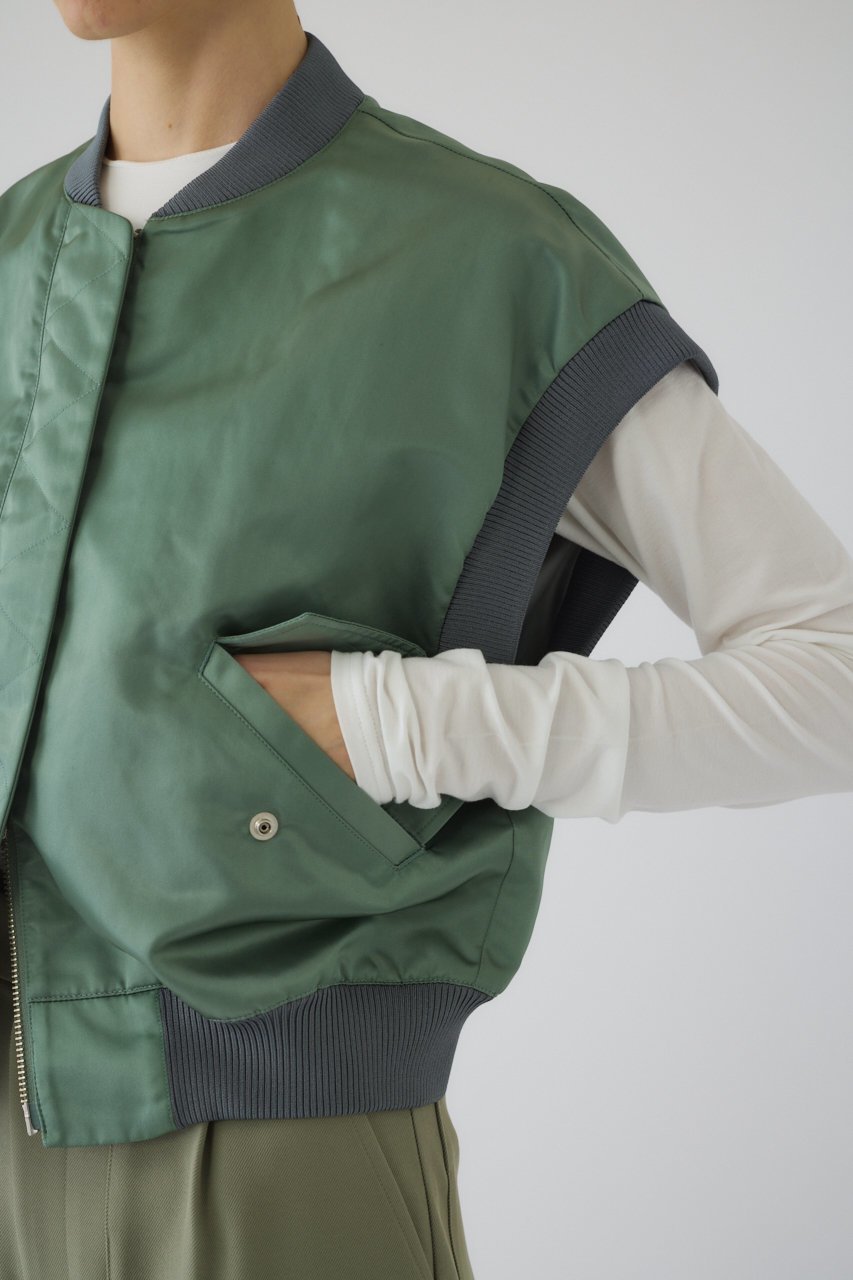 【リムアーク/RIM.ARK】の【2/18 10:00販売開始】Short MA-1 vest/ベスト 人気、トレンドファッション・服の通販 founy(ファニー) 　ファッション　Fashion　レディースファッション　Fashion for Women　アウター　Coat / Outerwear Collection　レディースジャケット・軽アウター　Jackets　MA-1ジャケット　MA-1 Bomber Jackets / Flight Jackets　イタリア　Italy　インナー　Innerwear　サテン　Satin, Glossy Fabric　ショート　Short, Short Length　ジャケット　Jacket, Outerwear　トレンド　Trend, Trending Now　バランス　Balance, Style Balance　ベスト　Vest, Waistcoat　ラグジュアリー　Luxury, Elegant　ロング　Long, Long-Length　冬　Winter / This Winter　エレガント 上品　Elegant　新作・新入荷　New Arrivals / New In　other-7|ID: prp329100004857938 ipo3291000000035877241