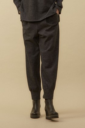 【プレインピープル/PLAIN PEOPLE】 チョークストライプジョガーパンツ人気、トレンドファッション・服の通販 founy(ファニー) ファッション Fashion レディースファッション Fashion for Women パンツ Pants & Trousers 再入荷 Restock / Back in Stock |ID:prp329100004857959