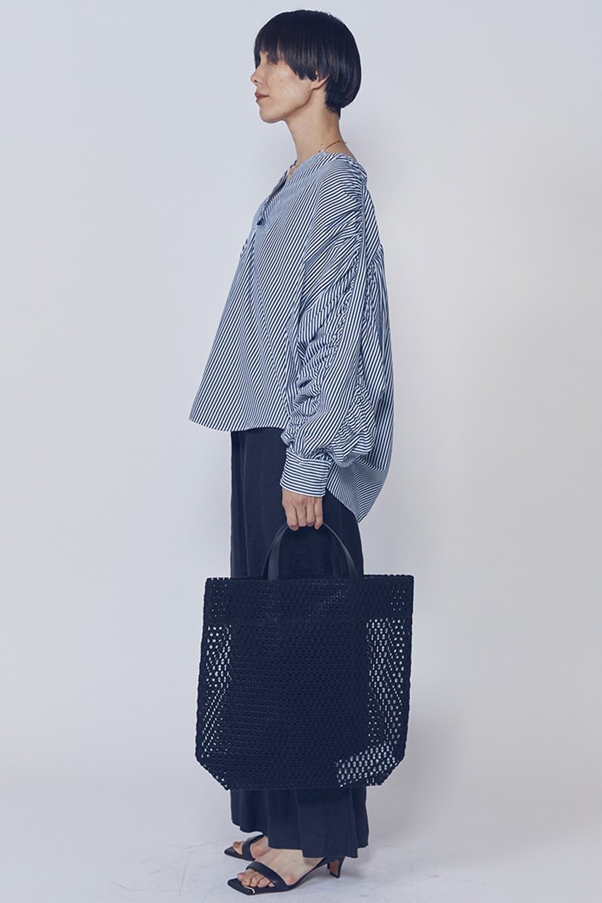 【プルミエ アロンディスモン/1er Arrondissement】のギャザーブラウス 人気、トレンドファッション・服の通販 founy(ファニー) 　ファッション　Fashion　レディースファッション　Fashion for Women　トップス・カットソー　Cut & Sew Tops　シャツ・ブラウス・オフィスカジュアル　Elegant Blouses & Button-Ups　2026年　2026　ギャザー　Gathered, Ruffled　スキッパー　Skipper, Open Collar　スリーブ　Sleeve, Long Sleeve / Short Sleeve　ロング　Long, Long-Length　エレガント 上品　Elegant　夏　Summer　春　Spring　S/S・春夏　SS, Spring/Summer, Warm Season　other-4|ID: prp329100004857964 ipo3291000000035883636