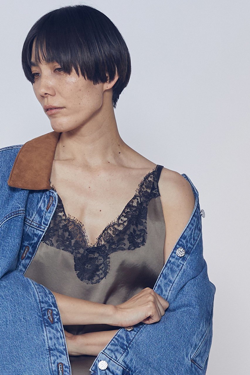 【プルミエ アロンディスモン/1er Arrondissement】のランジェリーキャミソール 人気、トレンドファッション・服の通販 founy(ファニー) 　ファッション　Fashion　レディースファッション　Fashion for Women　下着・ランジェリー　Lingerie & Intimates　その他ランジェリー・インナーアイテム　Other Lingerie / Intimates　トップス・カットソー　Cut & Sew Tops　2026年　2026　おすすめ　Recommended / Our Picks　インナー　Innerwear　エレガント 上品　Elegant　キャミソール　Camisole, Spaghetti Strap Top　サテン　Satin, Glossy Fabric　シルク　Silk, 100% Silk　ジャケット　Jacket, Outerwear　タンク　Tank Top, Sleeveless Top　フェミニン　Feminine, Girly　フランス　France, French　ブルゾン　Blouson, Bomber Jacket　ランジェリー　Lingerie, Intimate Wear　レース　Lace, Lace Fabric　再入荷　Restock / Back in Stock　夏　Summer　春　Spring　S/S・春夏　SS, Spring/Summer, Warm Season　 other-1|ID: prp329100004857966 ipo3291000000035883649