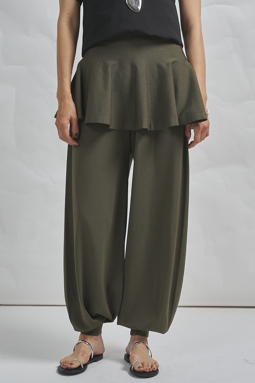 【ウィムガゼット/Whim Gazette】の【GEMINI】レイヤードニットパンツ インテリア・キッズ・メンズ・レディースファッション・服の通販 founy(ファニー) 　ファッション　Fashion　レディースファッション　Fashion for Women　パンツ　Pants & Trousers　2026年　2026　ストレッチ　Stretch, Stretchy Fabric　セパレート　Separate, Two-Piece　フォルム　Silhouette, Form　ペプラム　Peplum, Flared Hem　ミニスカート　Mini Skirt, Short Skirt　ロング　Long, Long-Length　ワーク　Workwear, Utility Style　夏　Summer　春　Spring　S/S・春夏　SS, Spring/Summer, Warm Season　カーキ|ID: prp329100004857972 ipo3291000000035883705