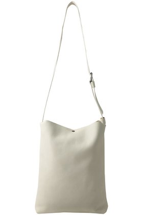 【プレインピープル/PLAIN PEOPLE】のスクエアショルダーバッグ 人気、トレンドファッション・服の通販 founy(ファニー) ファッション Fashion レディースファッション Fashion for Women バッグ Bags 2026年 2026 シンプル Simple, Minimal スクエア Square, Square Shape ポケット Pocket, Pocket Detail 夏 Summer 春 Spring S/S・春夏 SS, Spring/Summer, Warm Season ビジネス 仕事 通勤 Business / Work / Commuting 雑誌 Magazine, Fashion Magazine |ID:prp329100004858115