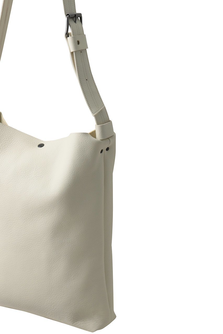 【プレインピープル/PLAIN PEOPLE】のスクエアショルダーバッグ 人気、トレンドファッション・服の通販 founy(ファニー) ファッション Fashion レディースファッション Fashion for Women バッグ Bags 2026年 2026 シンプル Simple, Minimal スクエア Square, Square Shape ポケット Pocket, Pocket Detail 夏 Summer 春 Spring S/S・春夏 SS, Spring/Summer, Warm Season ビジネス 仕事 通勤 Business / Work / Commuting 雑誌 Magazine, Fashion Magazine other-4|ID: prp329100004858115 ipo3291000000035890547