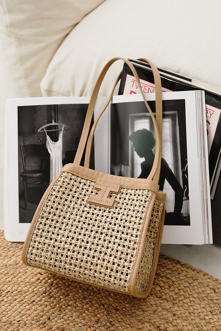 【イアクッチ/IACUCCI】のセンティエーロ PAGLIA CATENA 人気、トレンドファッション・服の通販 founy(ファニー) 　ファッション　Fashion　レディースファッション　Fashion for Women　2026年　2026　エレガント 上品　Elegant　グラデーション　Gradient, Ombre　フロント　Front, Front Design　マグネット　Magnet, Magnetic Closure　ラグジュアリー　Luxury, Elegant　人気　Popular, Best Seller　今季　This Season, Current Season　夏　Summer　春　Spring　S/S・春夏　SS, Spring/Summer, Warm Season　other-2|ID: prp329100004858126 ipo3291000000035890643